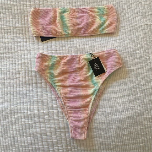 Leslie Amon Carla Bikini Top / High Waisted Bikini Bottoms Rainbow Crinkle - M - Picture 9 of 12